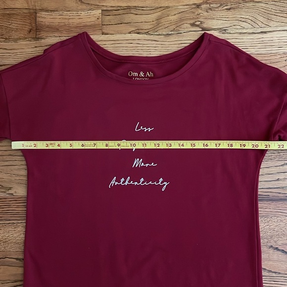 Om & Ah London Crew Sweatshirt - Picture 4 of 5